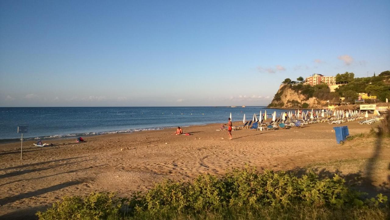 Casa Dyonisia Tsilivi Aparthotel พลานอส ภายนอก รูปภาพ