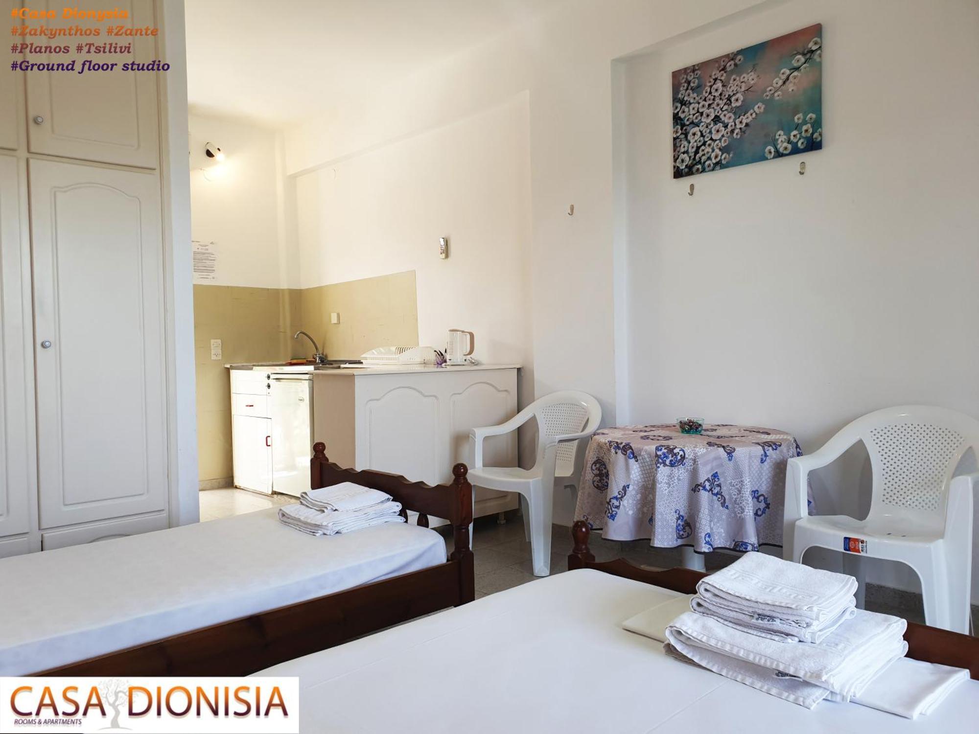 Casa Dyonisia Tsilivi Aparthotel พลานอส ภายนอก รูปภาพ